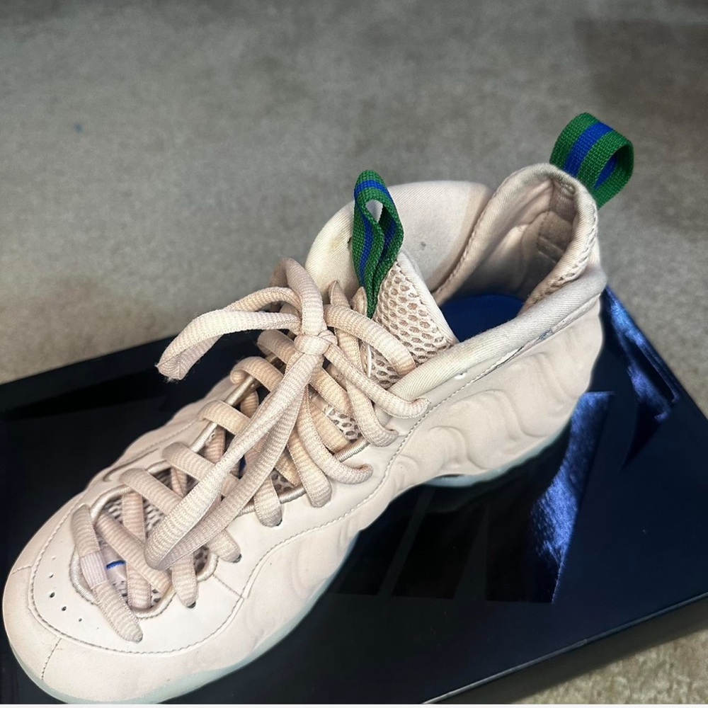 Nike Cream Sneakers with Green and Blue Accents